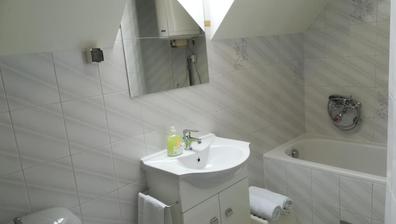 Ma-Ja 4 Apartment Buk Ngoại thất bức ảnh